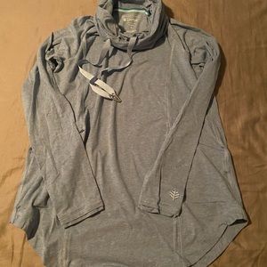 Coolibar women’s LumaLeo / Luma Leo pull over UPF 50+ with hoodie light blue